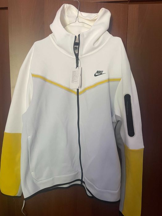 Nike tech fleece горнище