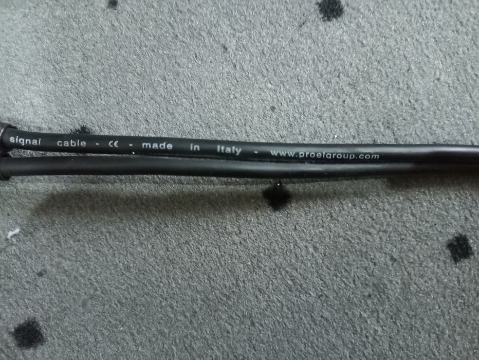 Аудио кабел с чинчове за музика