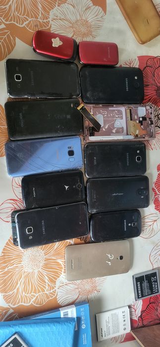 Se vinde pentru piese