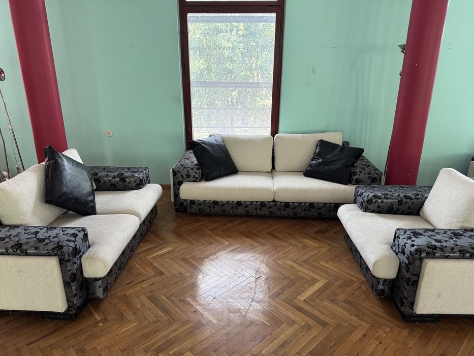 Петместен Бял Диван