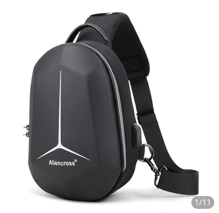 Сумка от бренда Aliencross