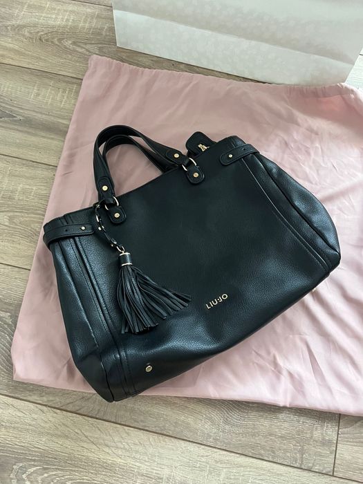 Geanta Tote Liu Jo, noua, negru, a costat 842 ron