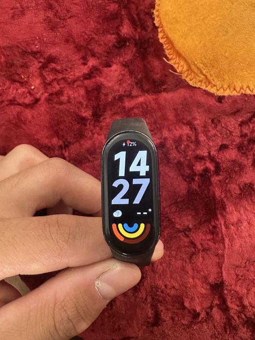 Продается Mi band 9