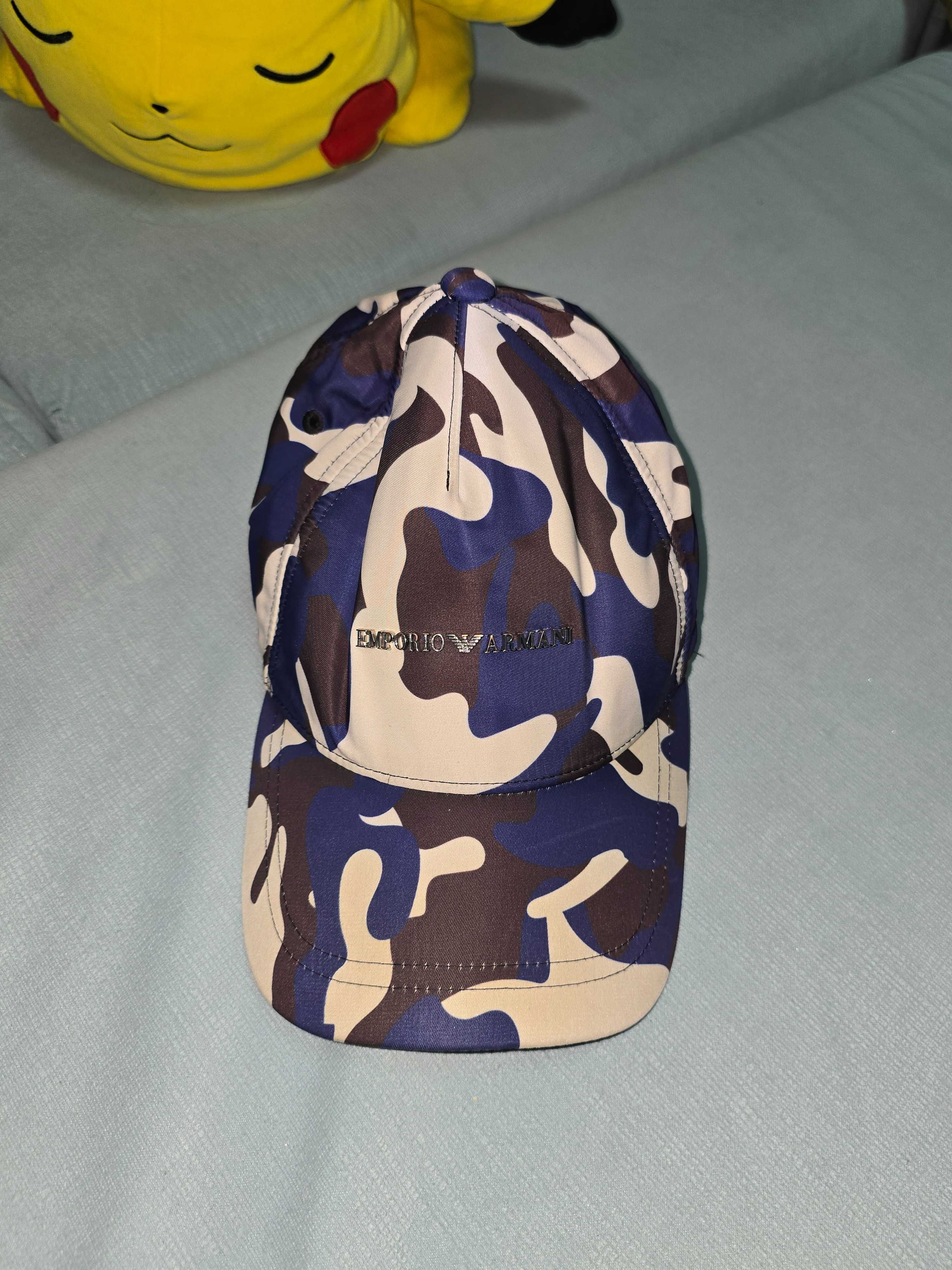 Нова мъжка качъфлаона шапка Armani