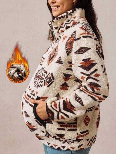 Pulover alb cu desene pentre mamici gravide