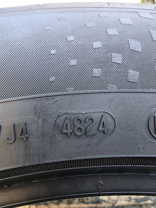 Vând două anvelope de vara continental  275 45 21 dot 4824