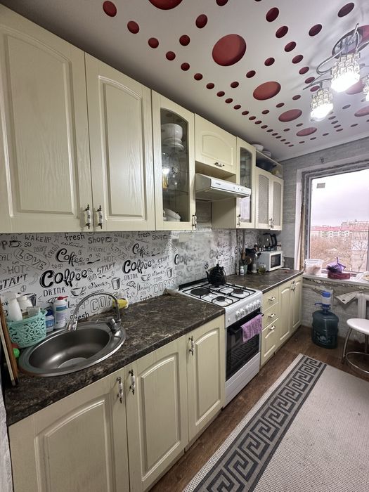 кухонный гарнитур, Цена 30 000 тыс.