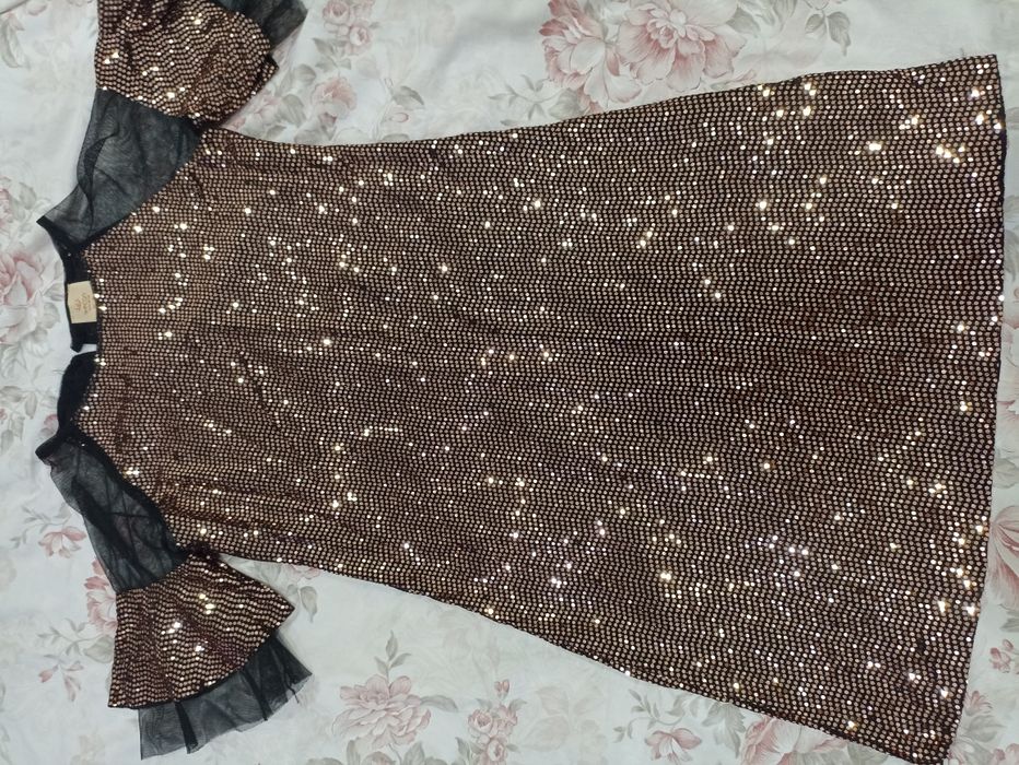 Прекрасное нарядное платишко за 3.000