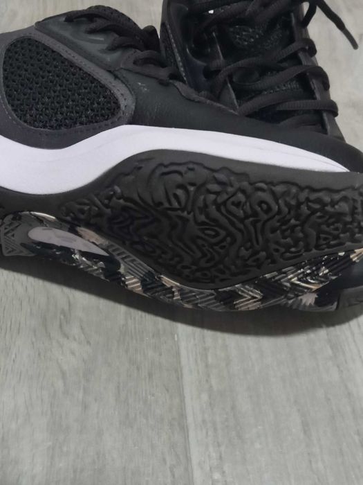 Adidasi Under Armour copii marime 37