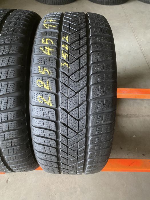 Anvelope iarna 225/45/17 Pirelli Sottozero 3 225 45 17 R17
