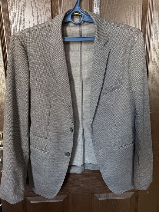Продается отличный пиджак