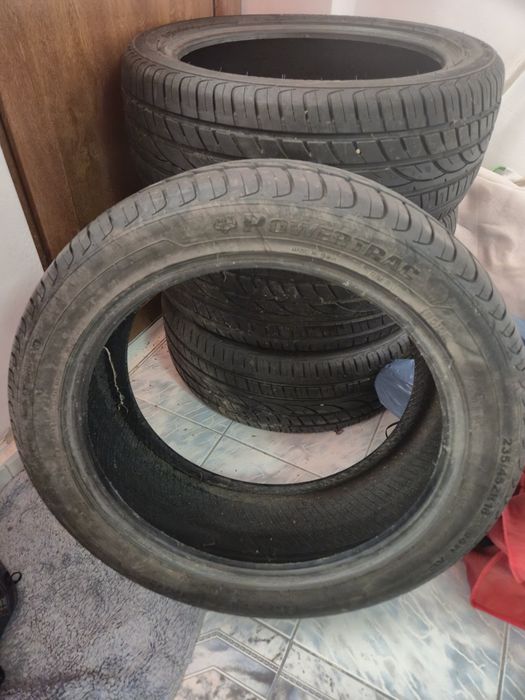 Vând anvelope PowerTrac 235/45Z/R18