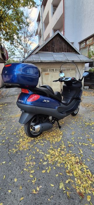 Motoscuter piaggio x9