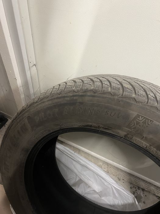 Зимни гуми 235/60R18 Michelin Pilot Alpin Suv