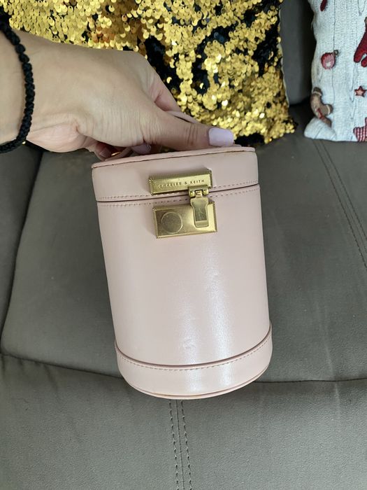 Geanta Charles & Keith