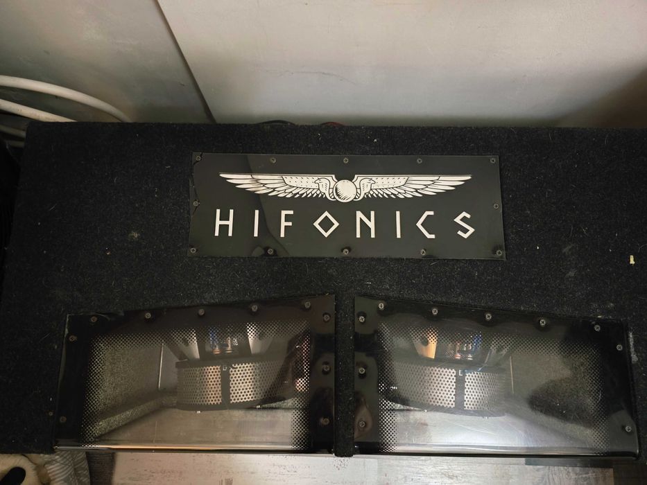 Бас каса Hifonics