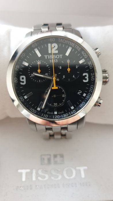 Tissot PRC 200 Швейцарски часовник