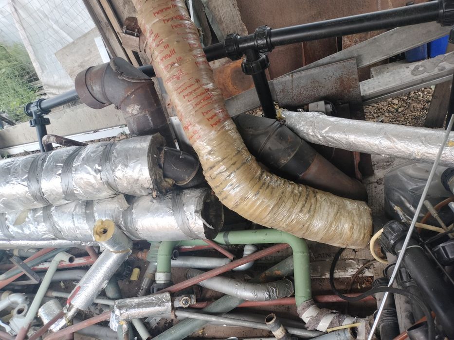 Vând coșuri coturi și țevi de fum și pentru instal termice.