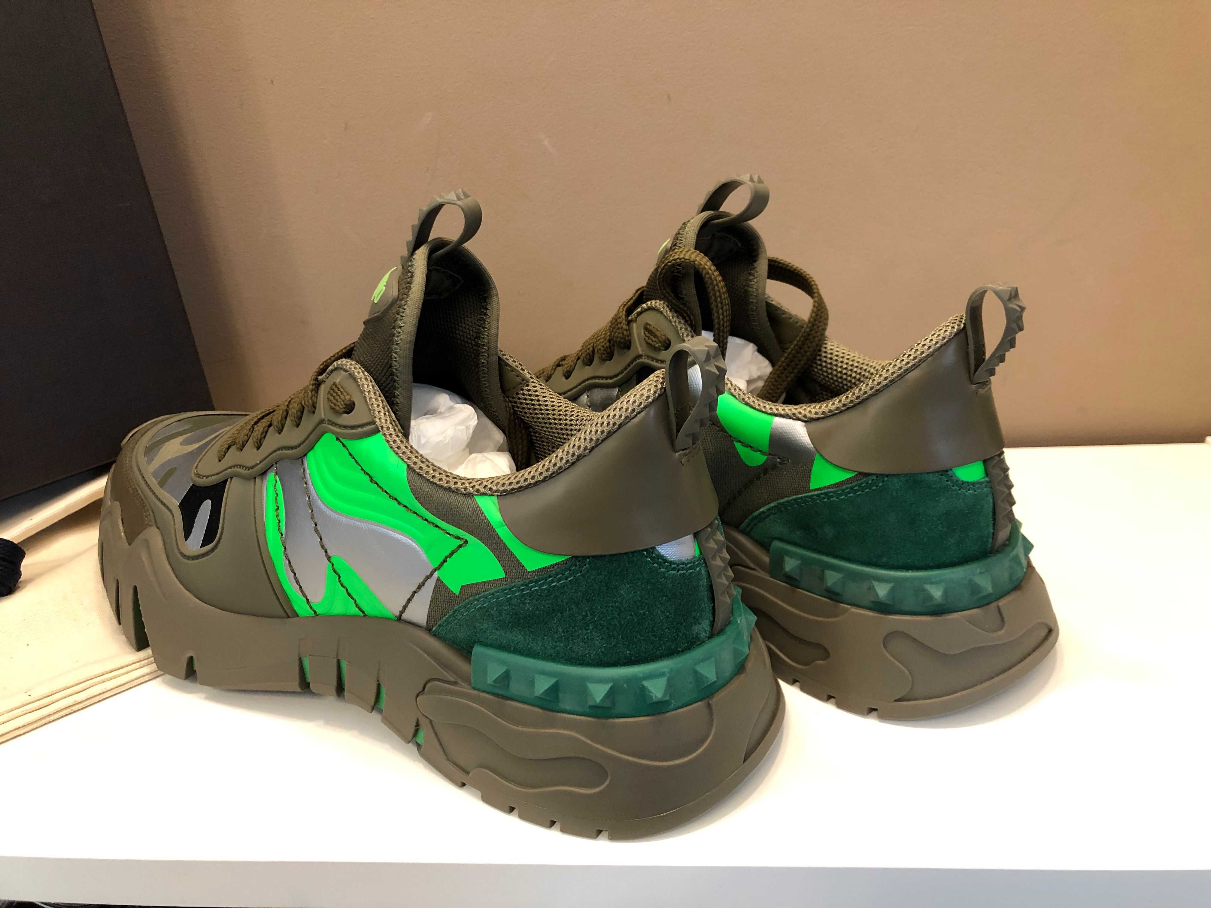 Valentino sneakers 40,5 autentici, full box, retail 690 euro