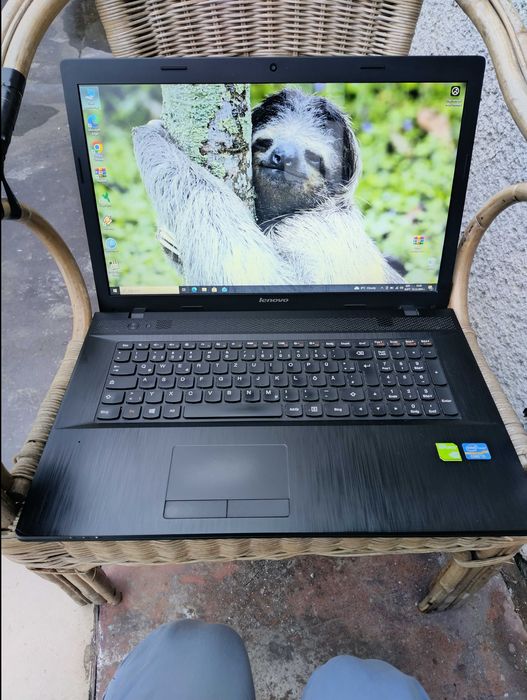 Лаптоп Lenovo 17.3" i5 3230m 1GB Video 6GB DDR3