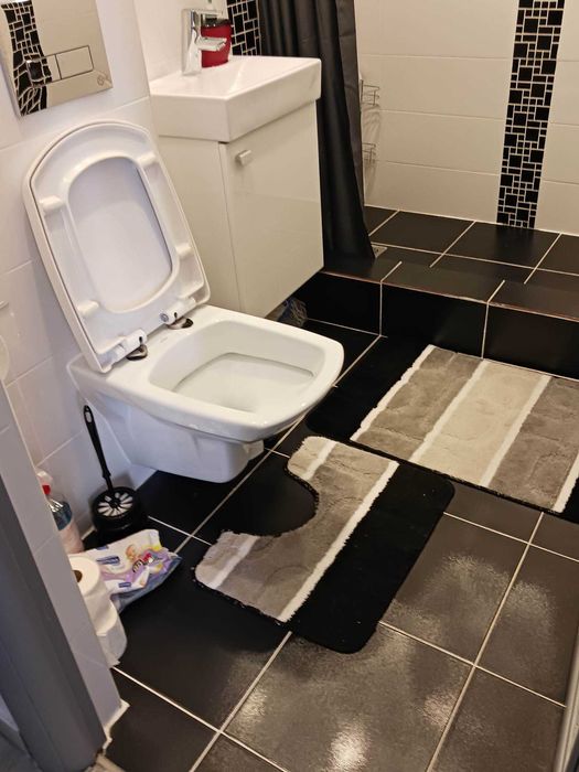 Apartament cu doua camere de vanzare .Mangalia