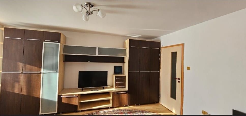 Apartament de vânzare în Circumvalatiunii  .