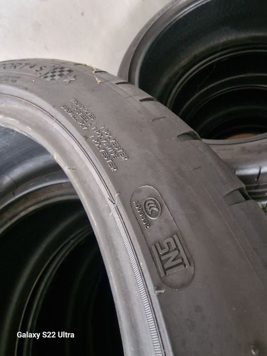 225 40 19 Michelin Pilot sport 4 6mm Перфектно състояние