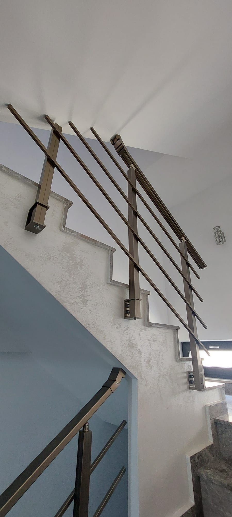 Balustrade din aluminiu și sticlă