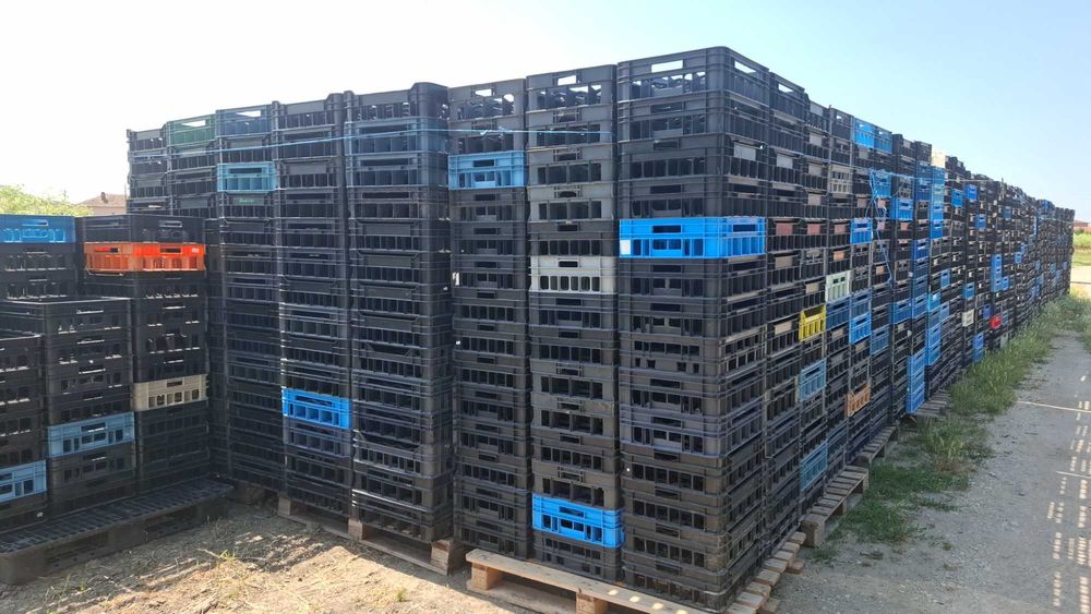 Продава Каси за кисело мляко