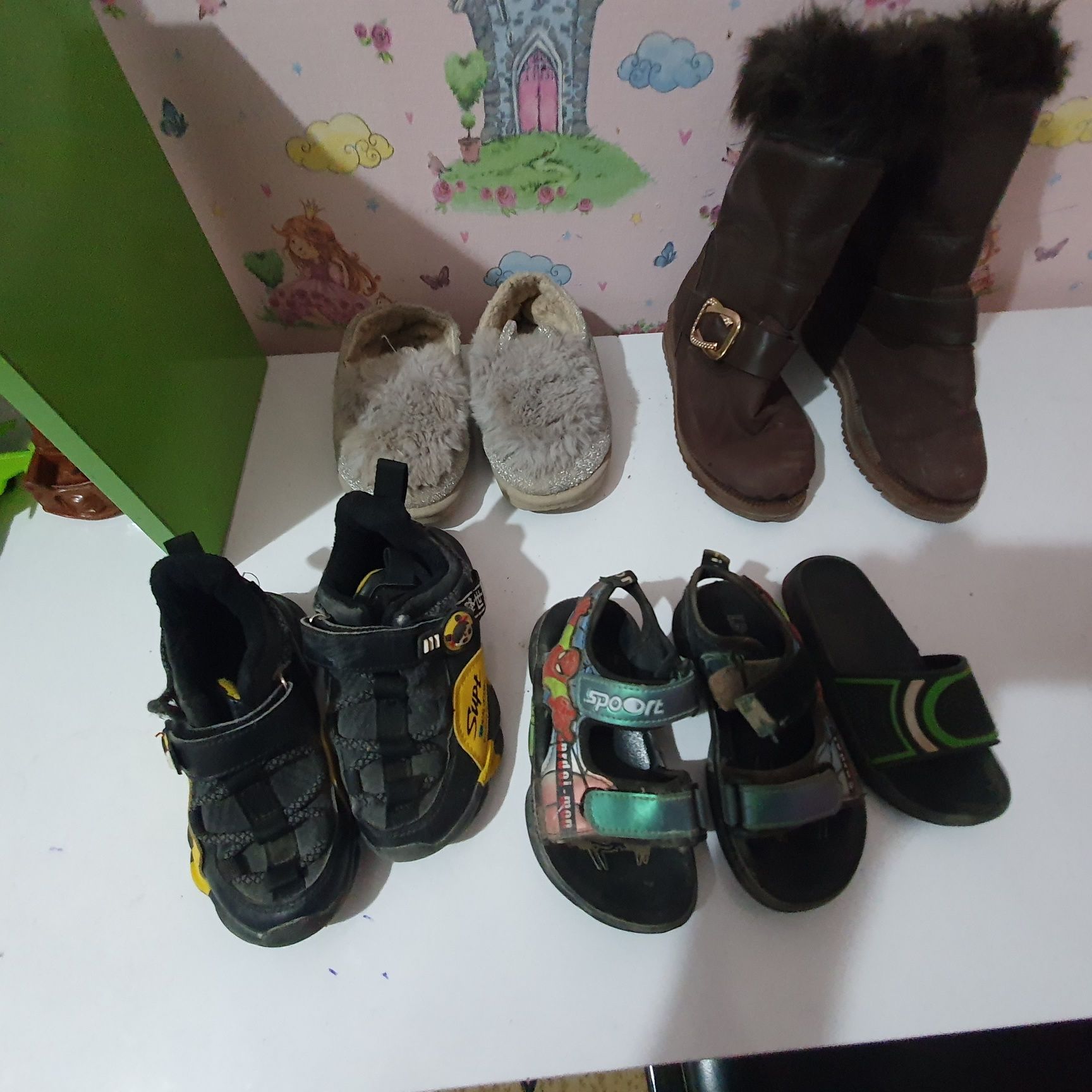 Детский обувлар сотилади