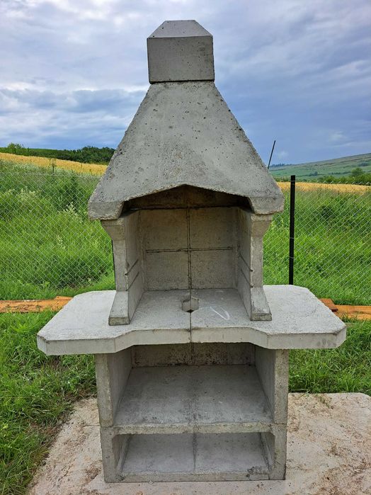 Gratar din beton armat