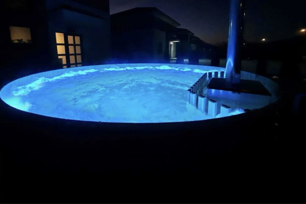 Inchiriez cabană la munte cu ciubar LIBERA DE CRACIUN SI REVELION