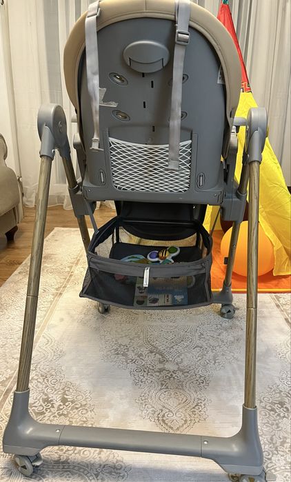 Scaun de masa pentru copii