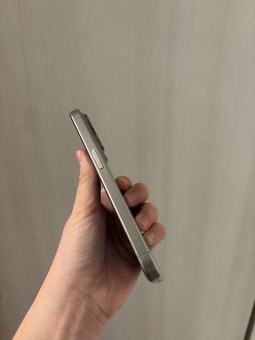 Iphone 15 pro - Garantie emag