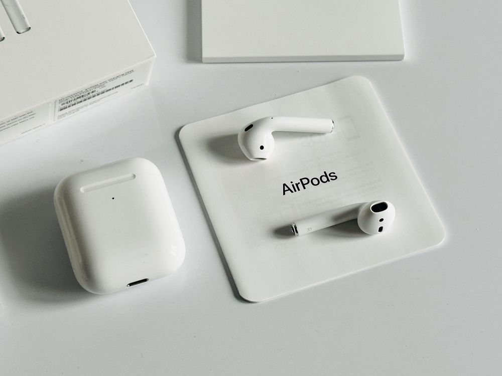 Airpods 2 cu incarcare wireless, ofer factura de achizitie