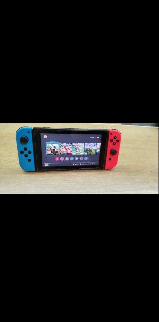 Nintendo Switch компактна конзола