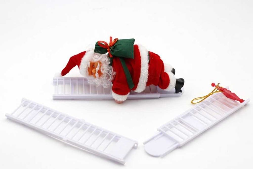 Електрическа играчка – катерещ се по стълба Дядо Коледа