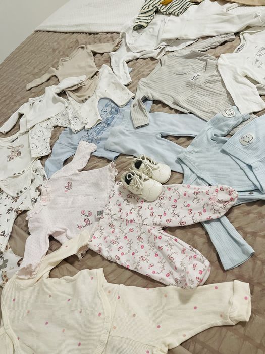 Lot hainute 0-3 luni 16 seturi