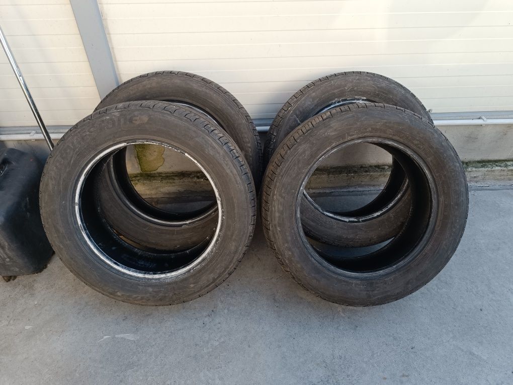 Bridgestone 215/60/17