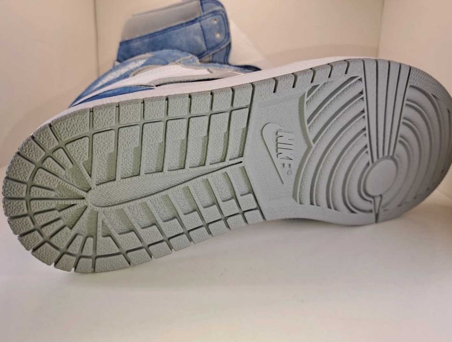 *NOU* Jordan 1 Hyper Royal - verificare colet