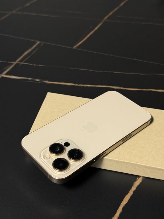 Iphone 16 pro Desert Titanium impecabil