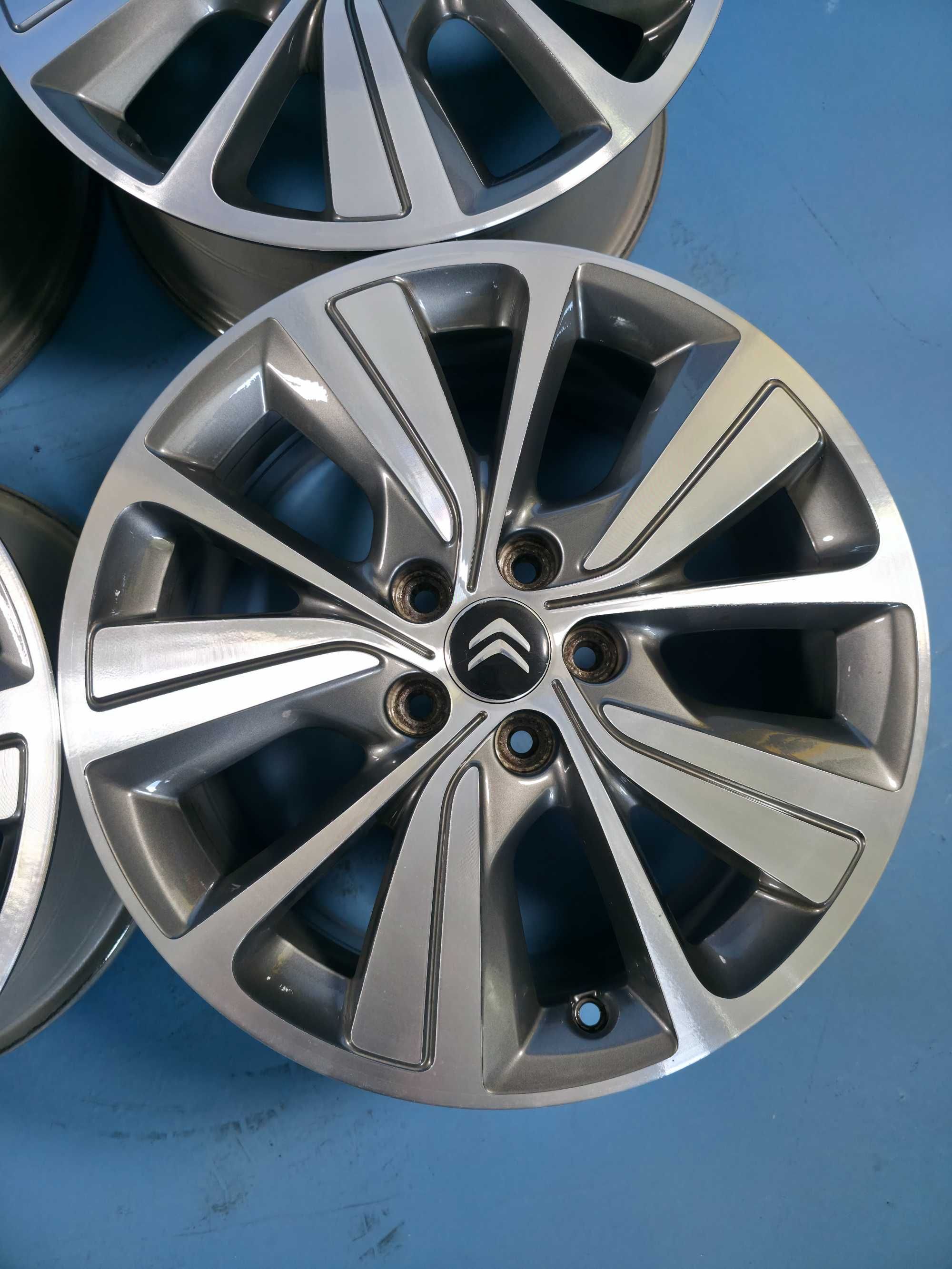 Jante Aliaj 5x108 17'' OEM Citroen C4 Picasso C5 C6 DS4 DS7 7J ET 40