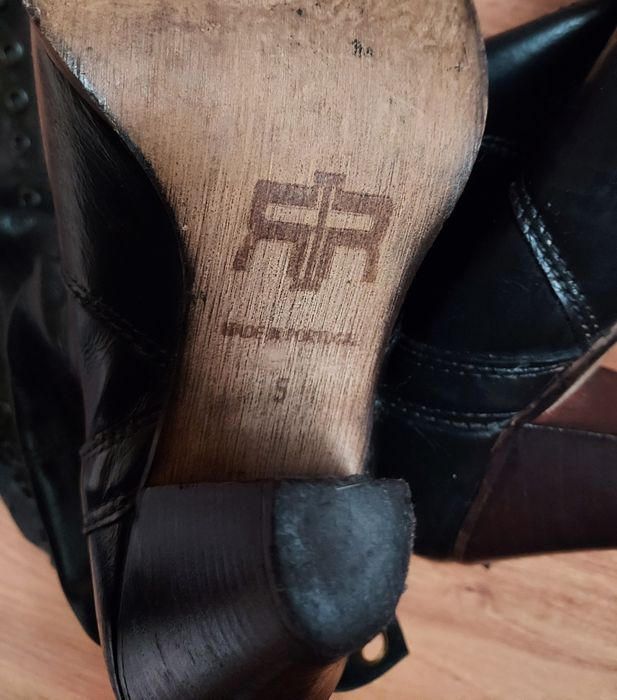 Cizme dama din piele, cu detalii