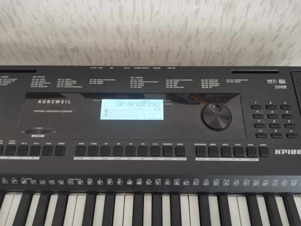 Продавам синтезатор Kurzweil KP100