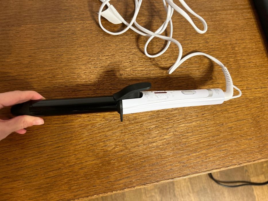 Ondulator Rowenta

Stare foarte buna