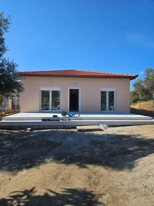 Чисто нов дом в Братсаки, Аспровалта!