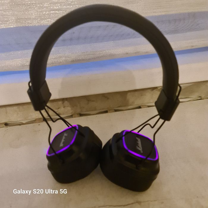 Продам качественый Наушники Marshall Major IV черный