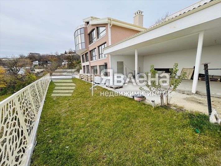 Модерна нова къща с морска панорама!