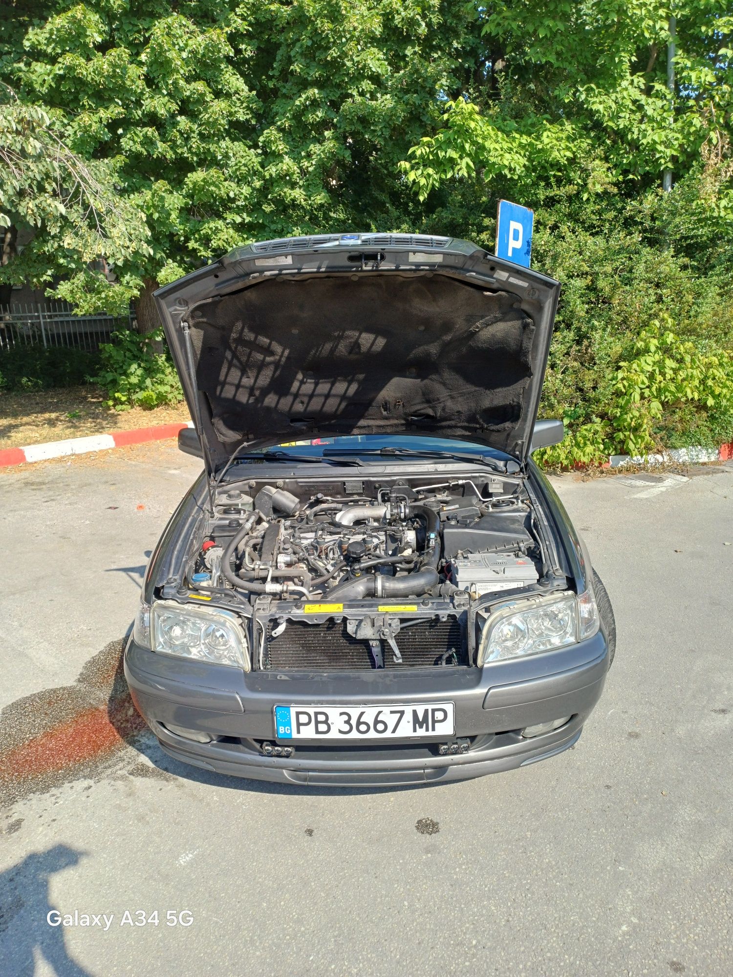 Продава се Волво S40
