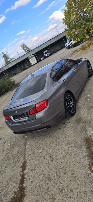Bmw f10 520d 245000km bixenon 2chei carte service tuv2027